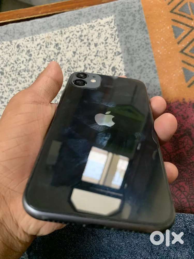 iPhone 11 black colour 4/64 - Mobile Phones in undefined, - 1844148188