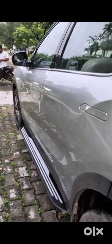 Mahindra Xuv700 Petrol 2023