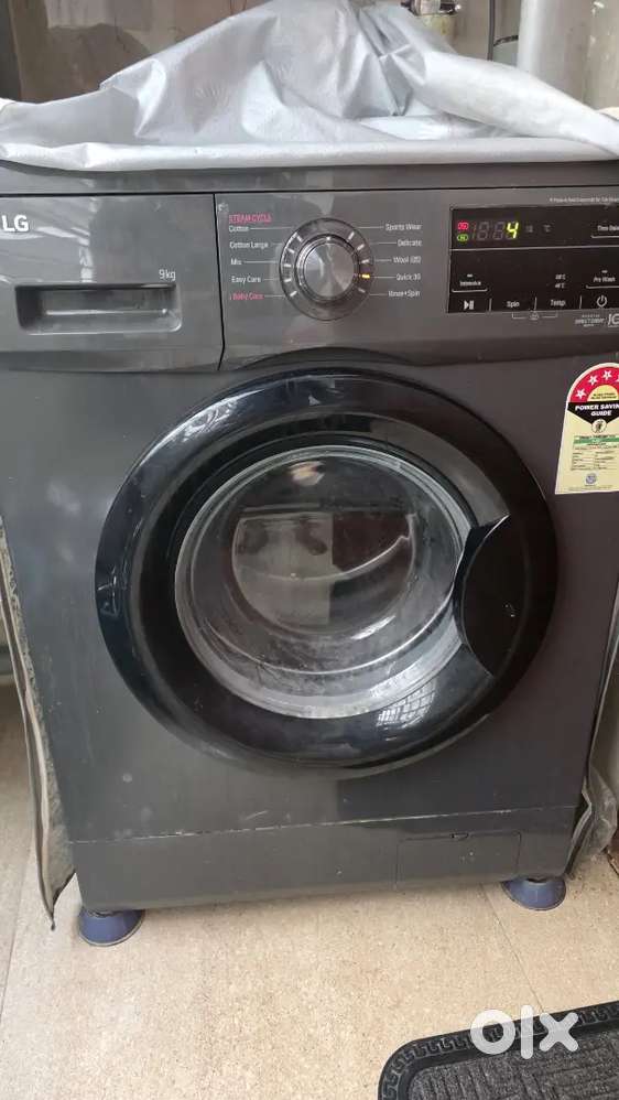 LG 9 kg front load washing machine