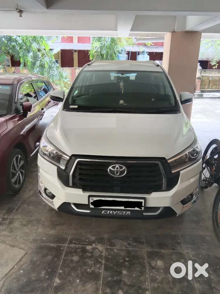 Toyota Innova Crysta 2023