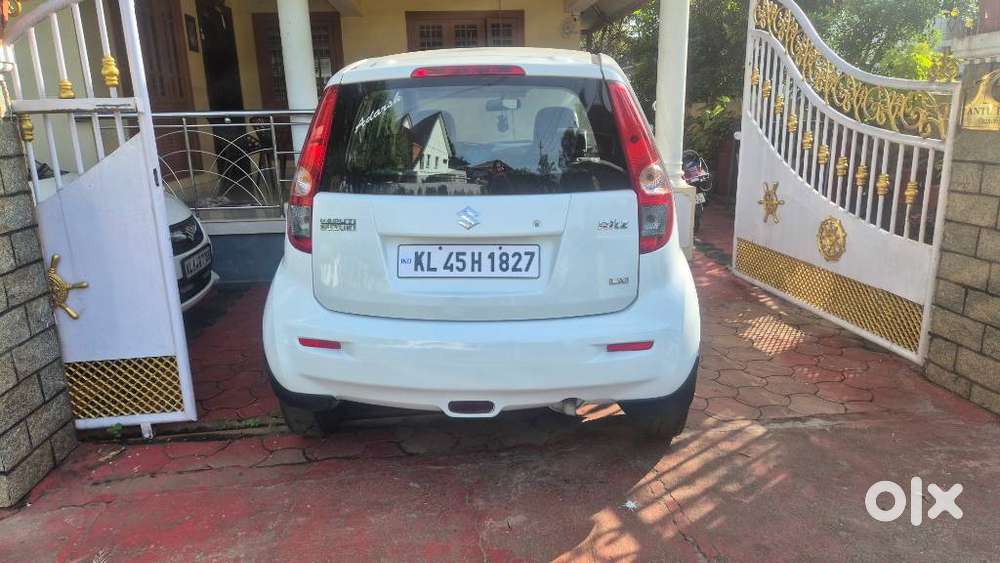 Maruti Suzuki Ritz Lxi, 2012, Petrol