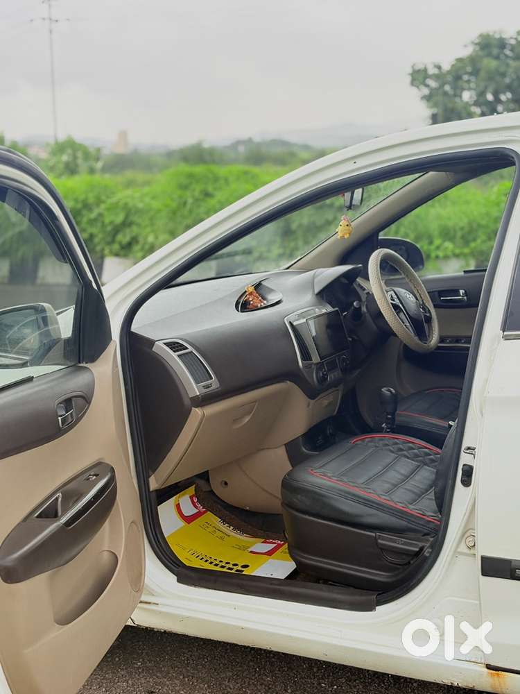 I20 Sportz , Well Maintained Car 24+ Mileage Present, All 4 Tyre New