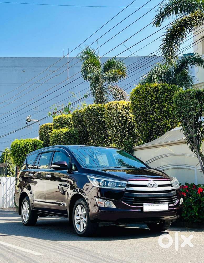 Toyota Innova Crysta 2.4 V, 2017, Diesel