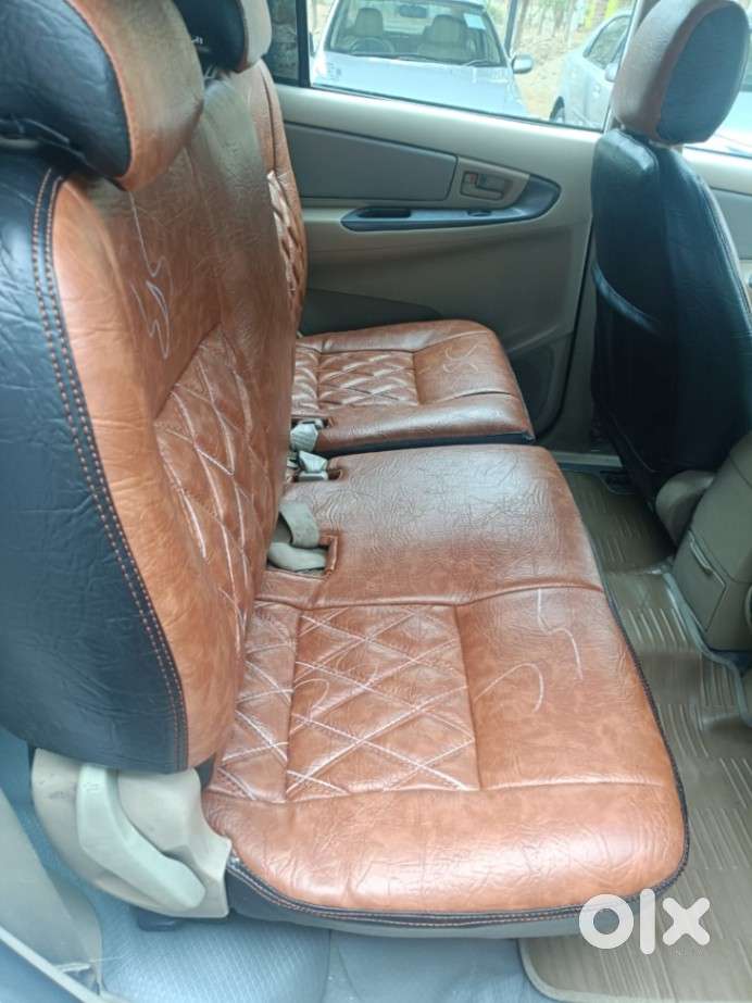 Toyota Innova 2.5 G (diesel) 7 Seater Bs Iv, 2006, Diesel