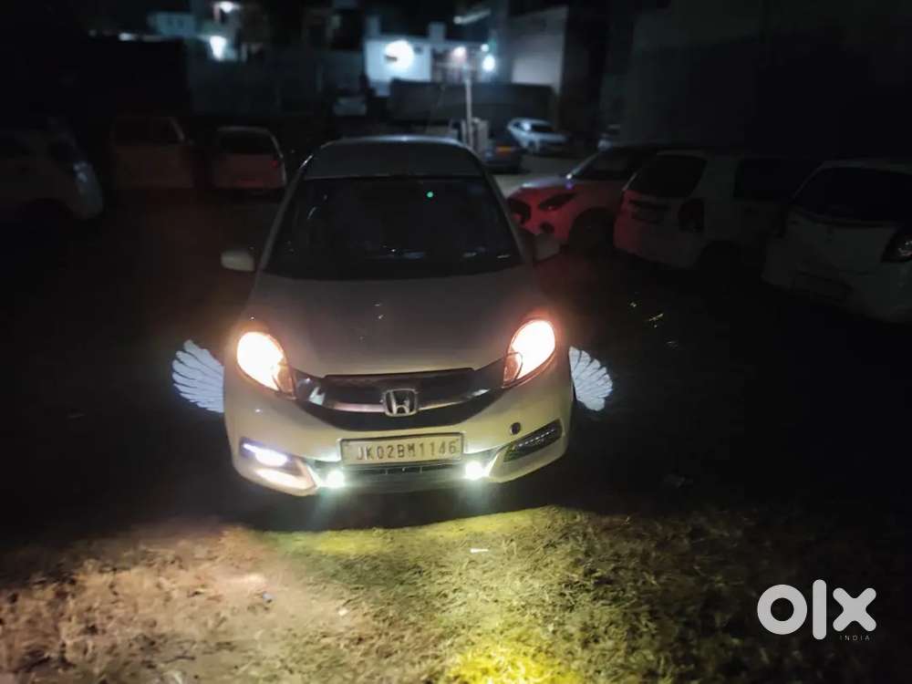 Honda Mobilio Petrol Manual  7 Seater  2015