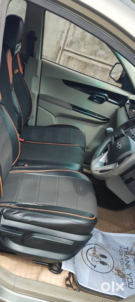 Mahindra Kuv 100 K8 5str, 2016, Petrol