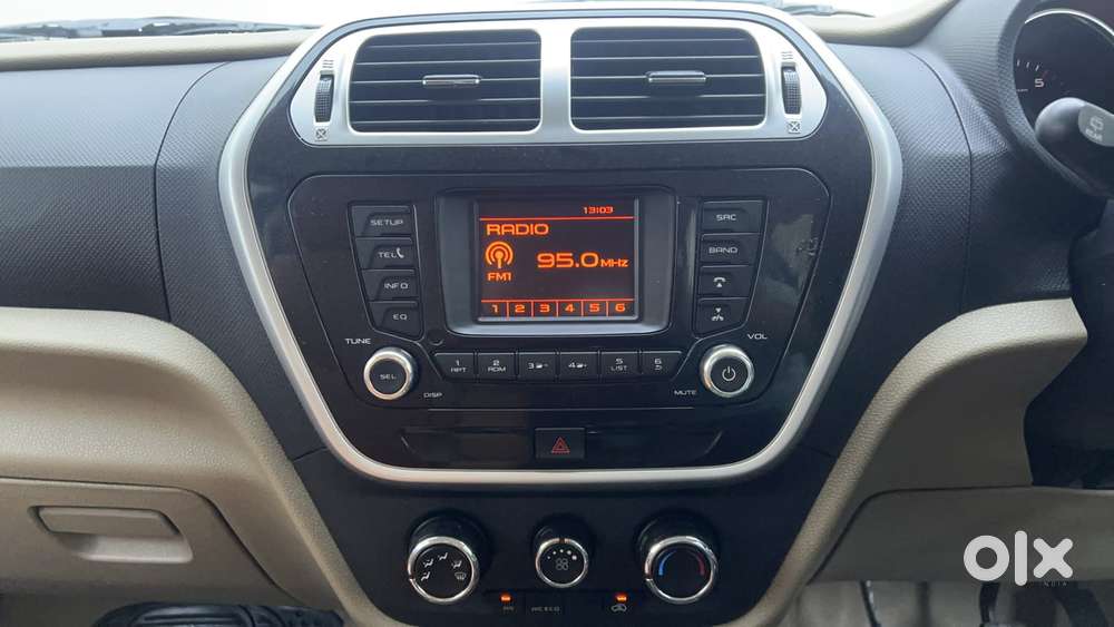 Mahindra Tuv 300 T8, 2015, Diesel