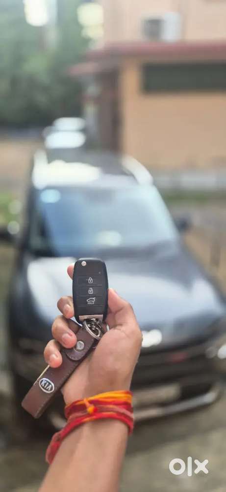 Kia Carens Luxury Petrol 2022