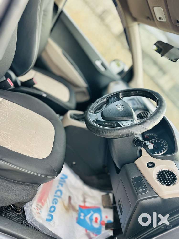 Hyundai I10 Asta At, 2015, Petrol
