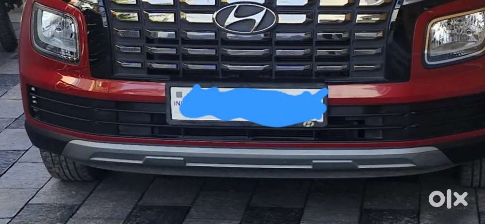 Hyundai Venue 2023 Petrol 15000 Km Driven