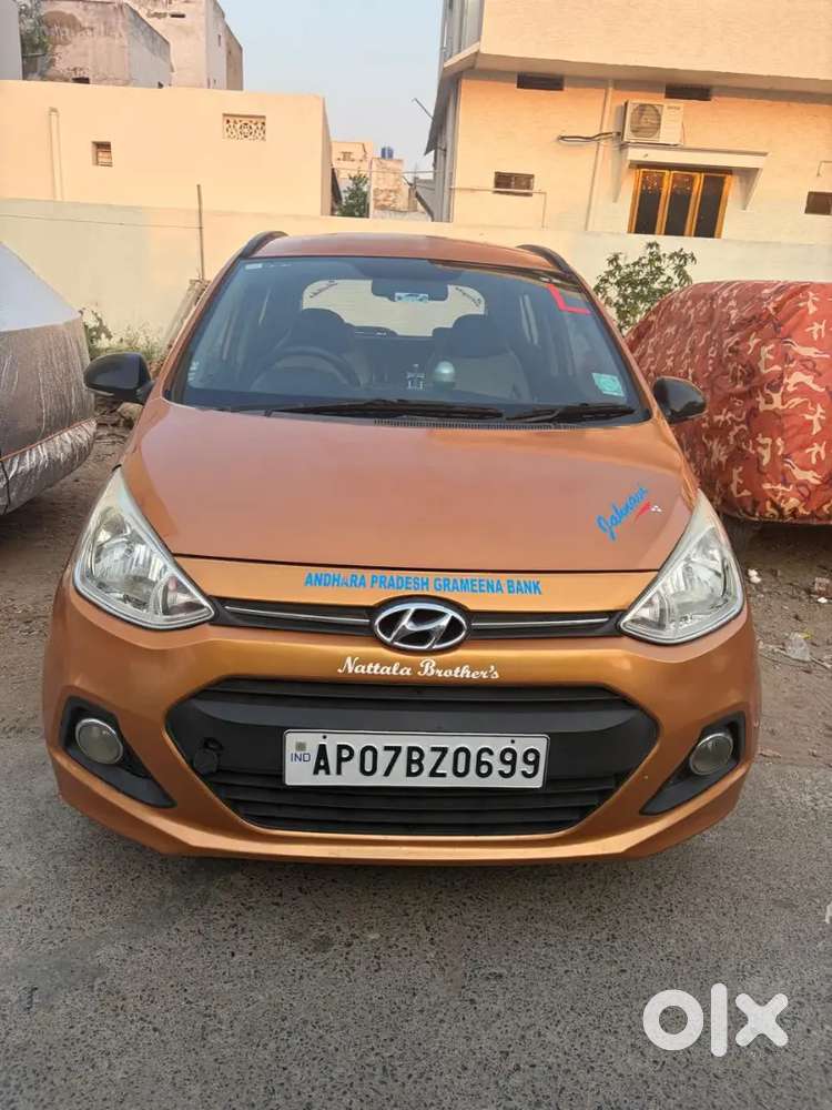Hyundai Grand I10 2014 Petrol 122000 Km Driven