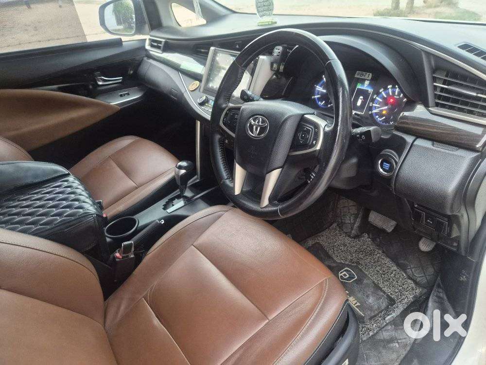 Toyota Innova Crysta 2.8z Automatic, 2018, Diesel
