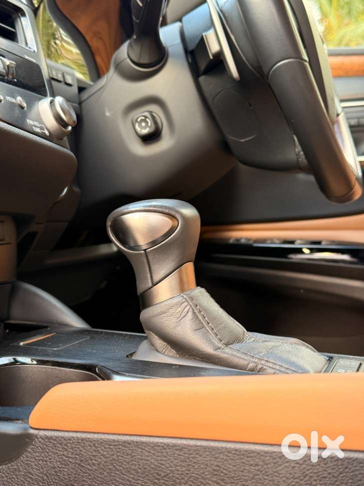 Lexus Es 300h Exquisite, 2023, Petrol