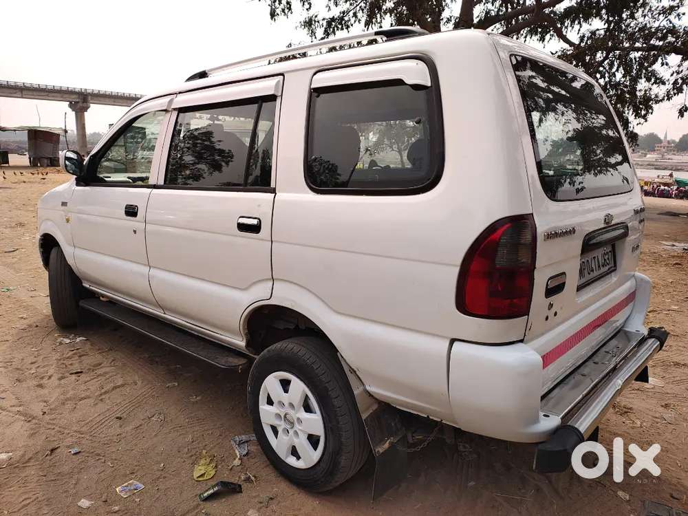 Chevrolet Tavera 2014