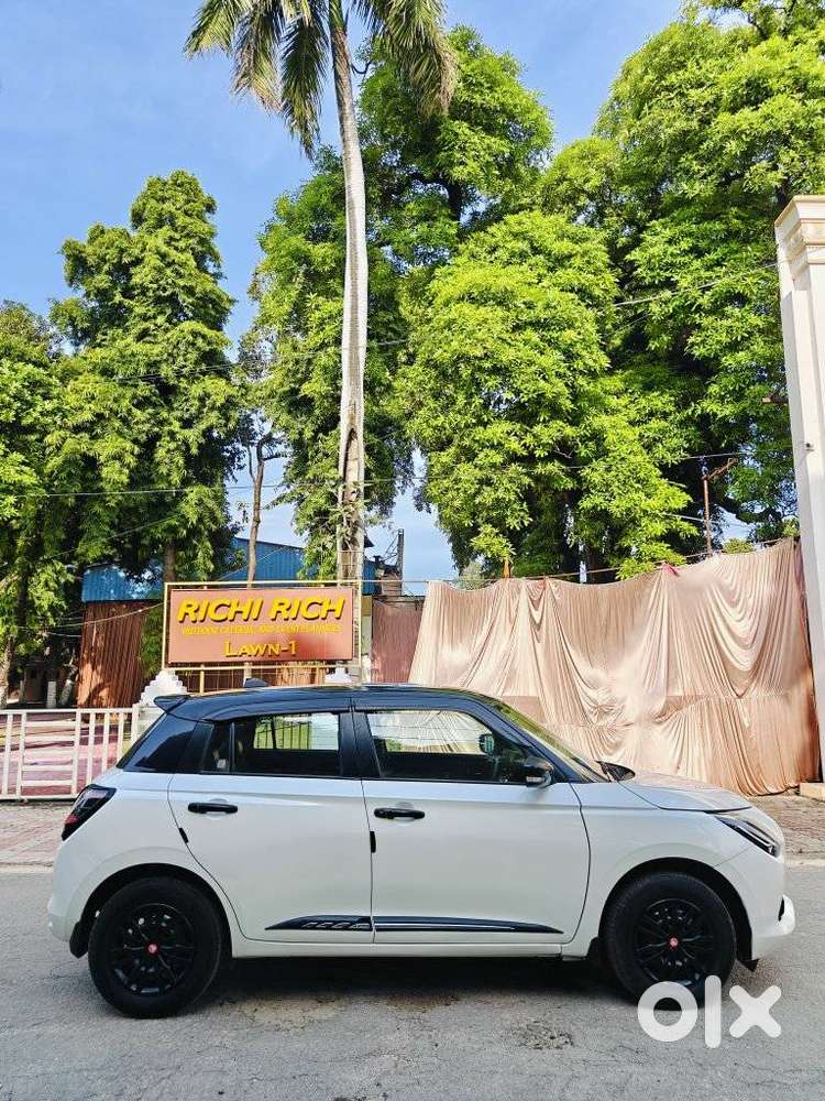 Maruti Suzuki Swift 1.2 Vxi (o), 2025, Petrol