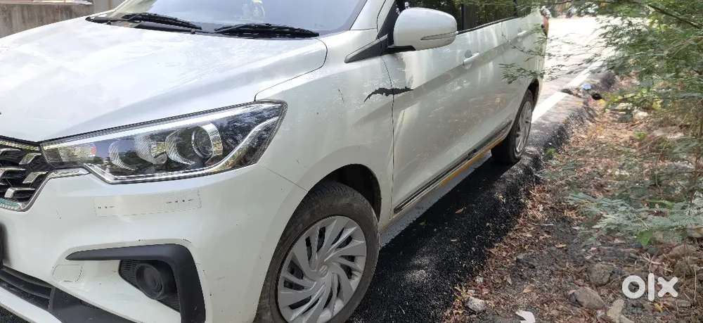 Maruti Suzuki Ertiga Vxi 2025