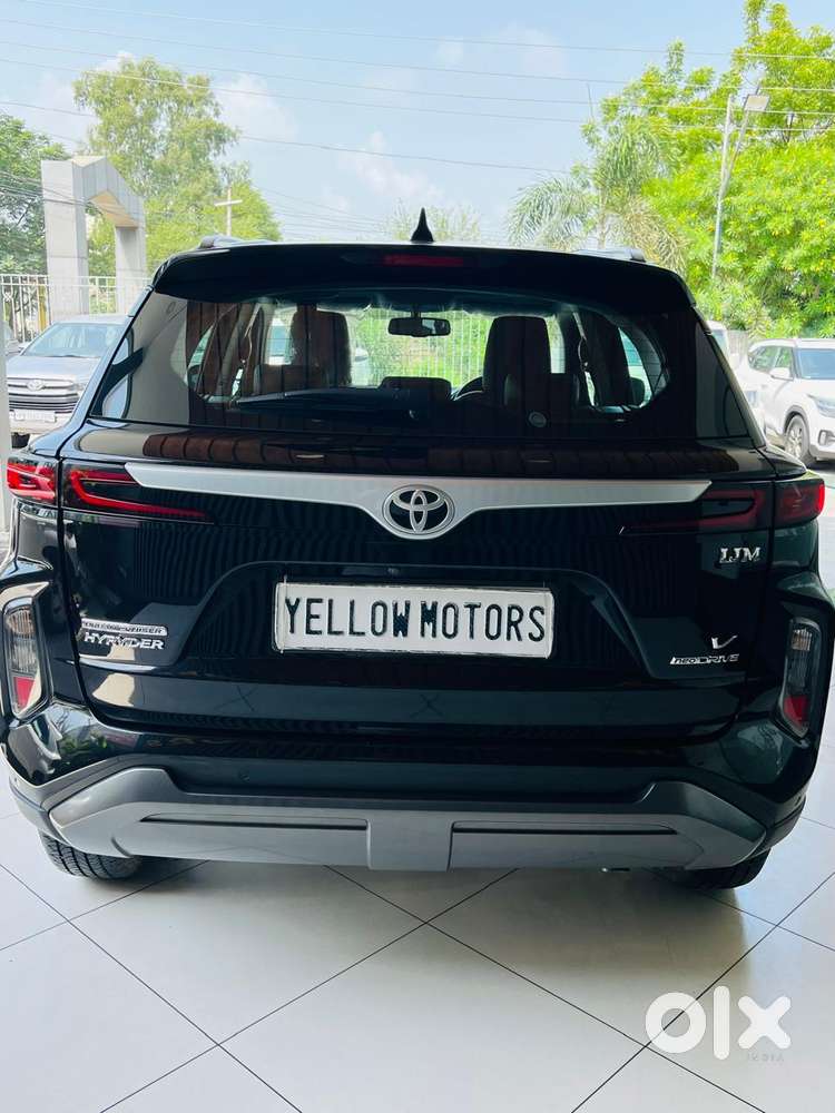 Toyota Urban Cruiser Hyryder 1.5 V Neo Drive, 2025, Petrol