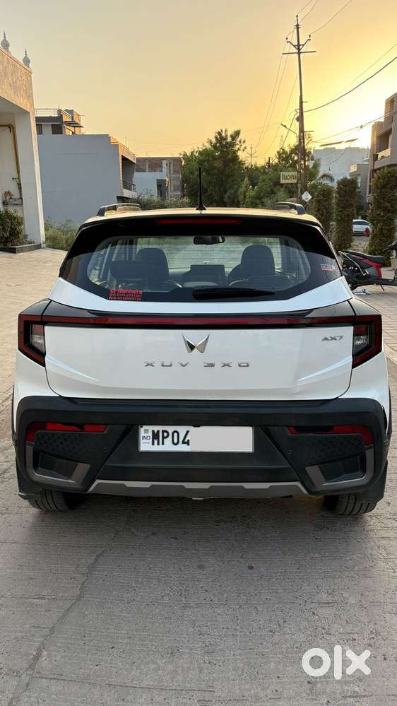 Mahindra Xuv 3xo Ax7 Diesel Mt, 2024, Diesel