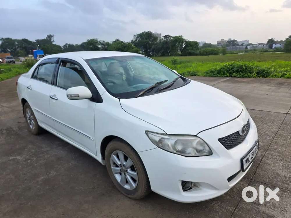 Toyota Corolla Altis 2011 3rd Owner
