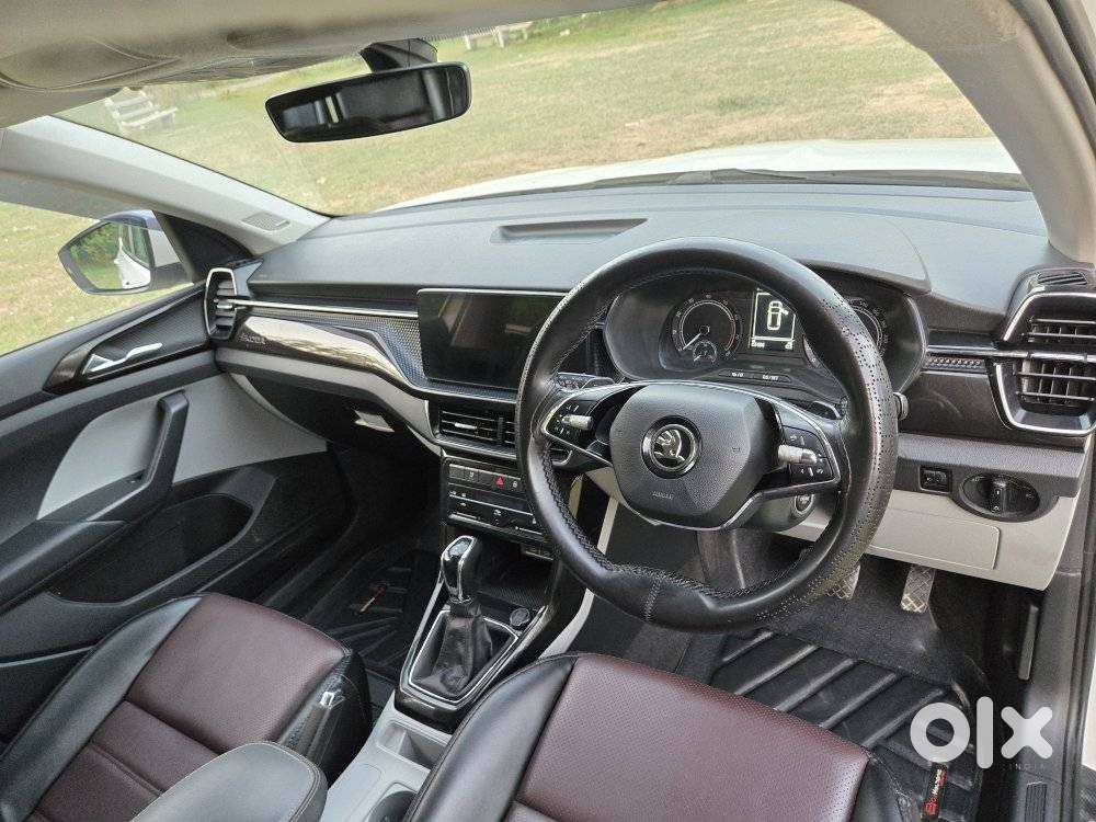 Skoda Kushaq 1.0 Tsi Style At (6 Airbags), 2021, Petrol