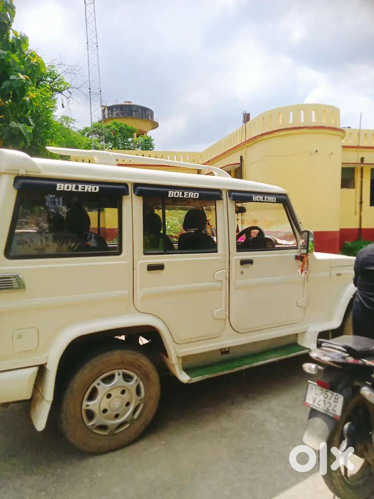 Mahindra Bolero Neo 2011