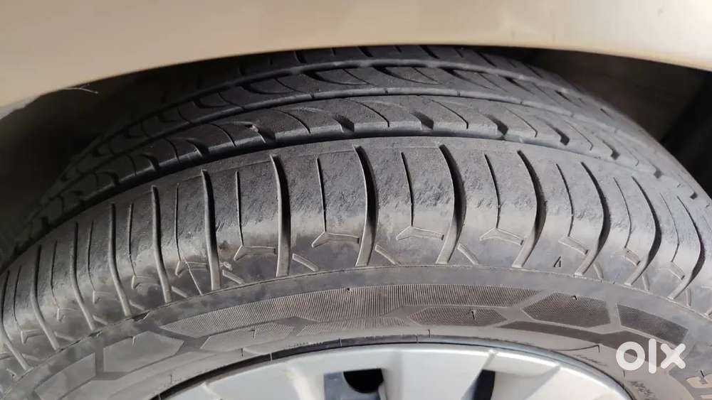 Toyota Etios G, Petrol, Price Rs 3,50,000