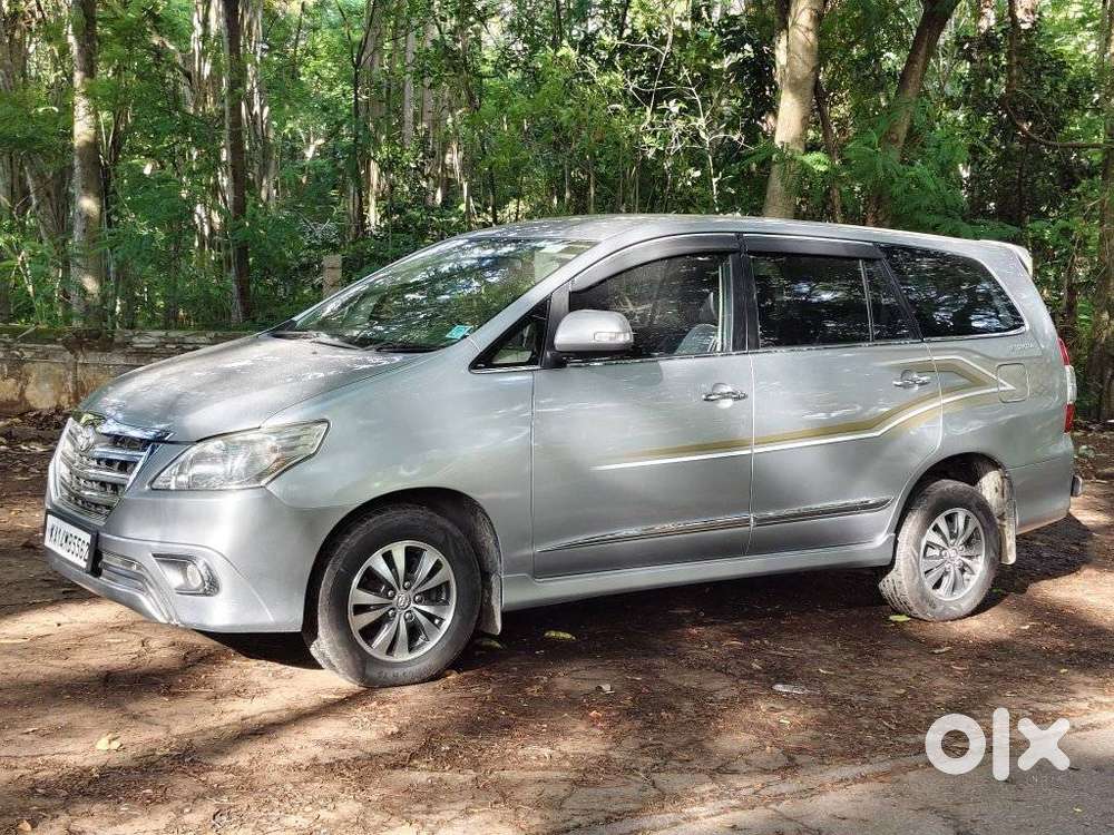 Toyota Innova 2.5 V 8 Str, 2015, Diesel