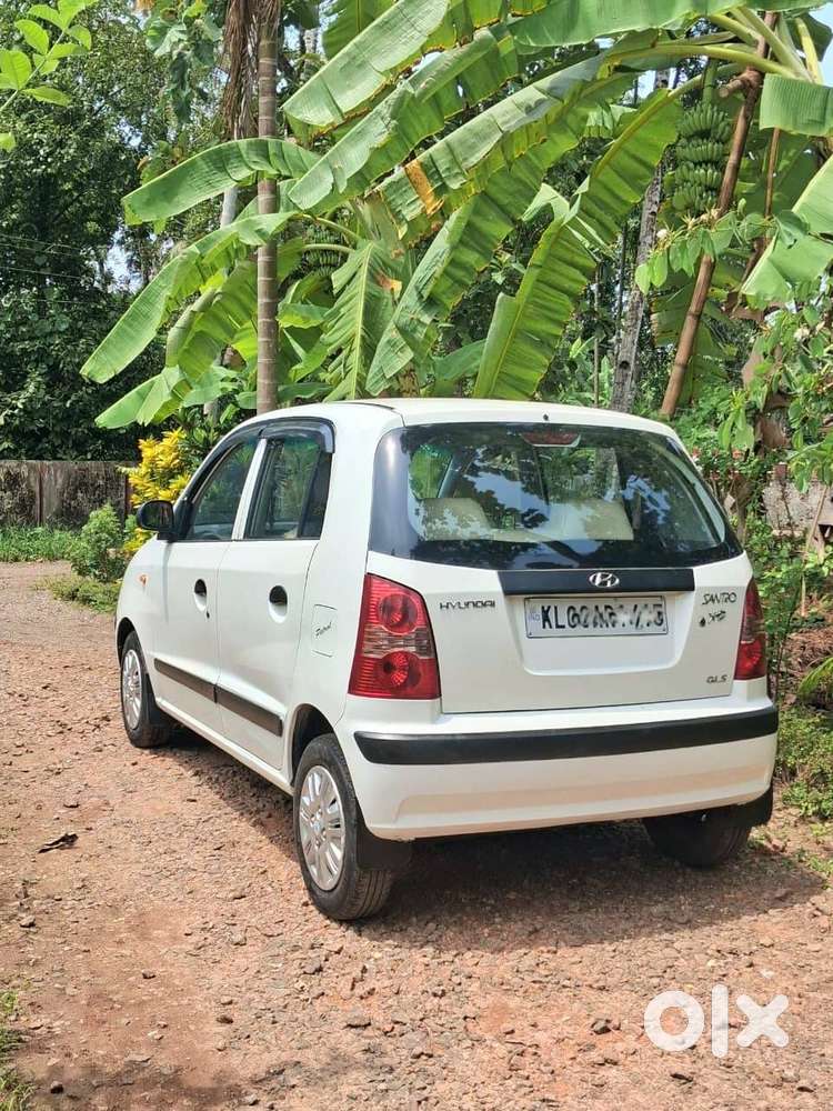 2009 Santro Xing Crystal White