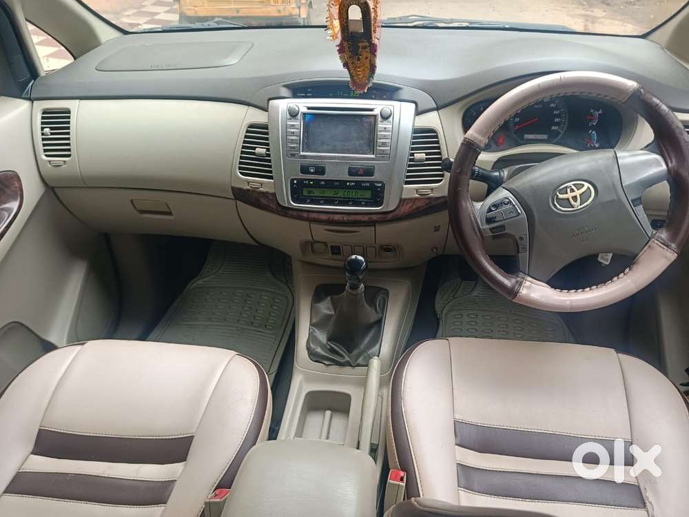 Toyota Innova 2.5 Vx (diesel) 8 Seater, 2013, Diesel