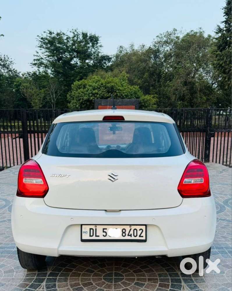Maruti Suzuki Swift 1.2 Lxi (o), 2021, Petrol