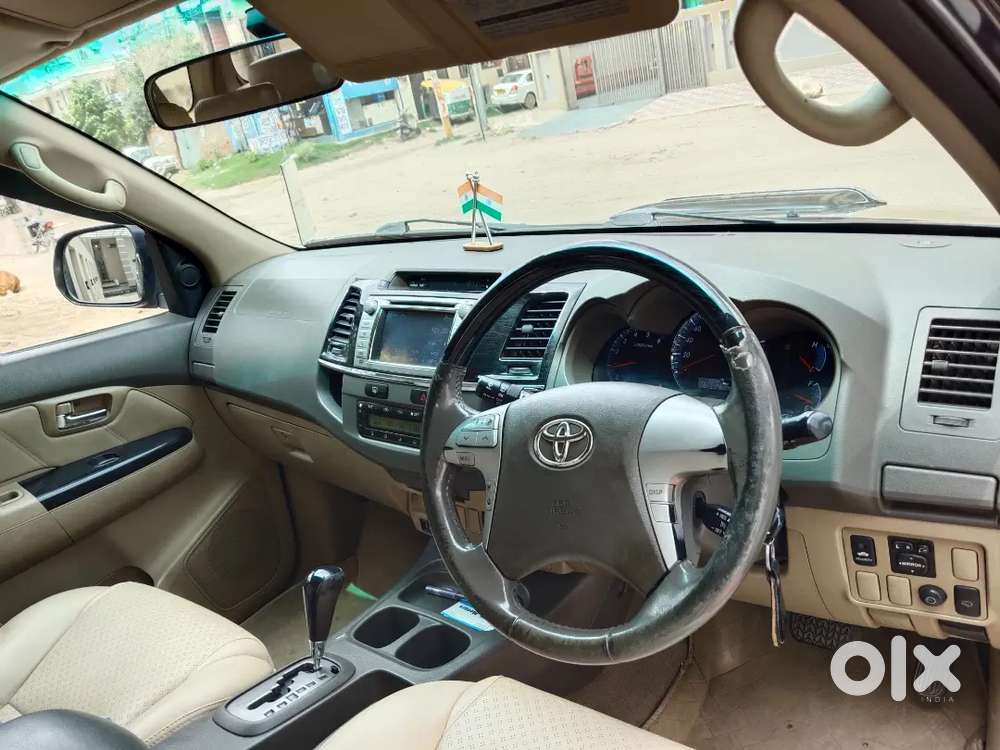 Toyota Fortuner Diesel 2012