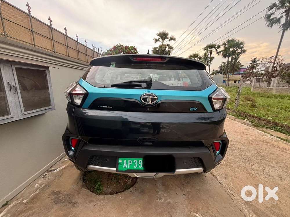 Tata Nexon Ev Max Xz+ Lux 2023 – High Range,battery Soh 94%
