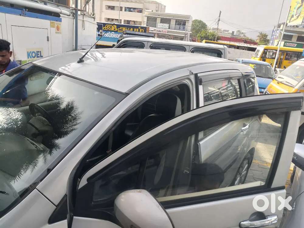 Maruti Suzuki Ertiga 2013