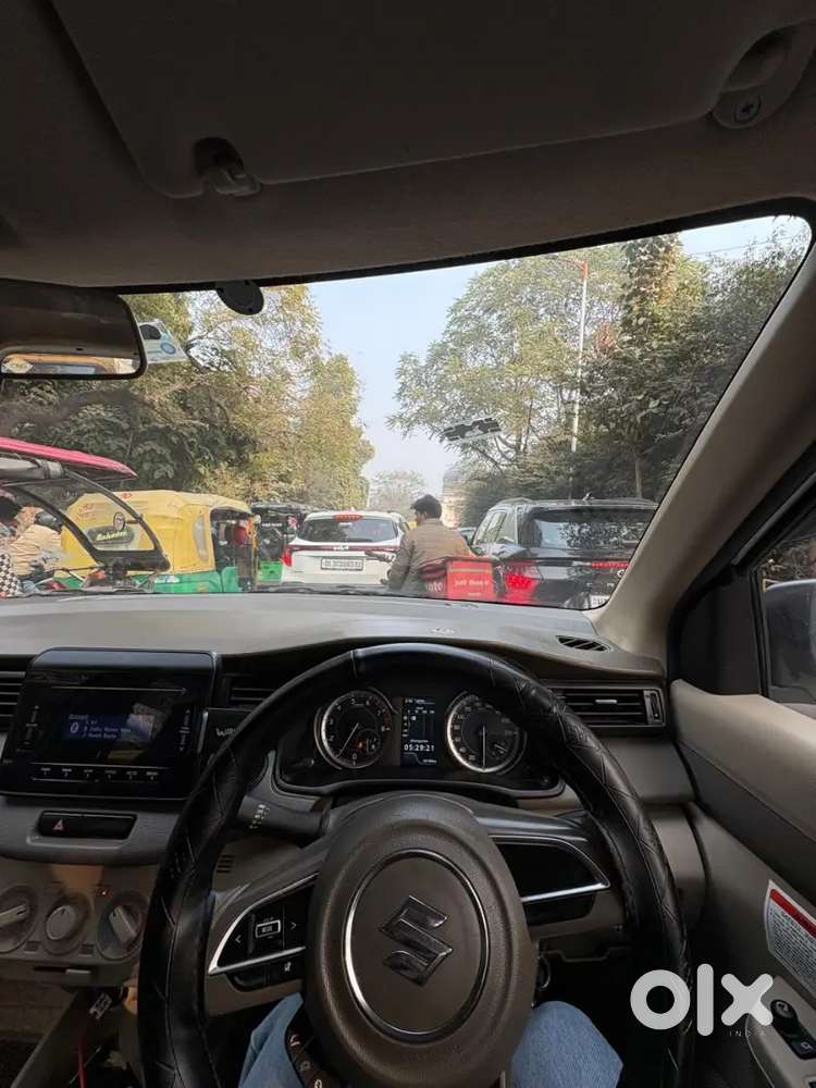 Maruti Suzuki Ertiga Vxi 2025