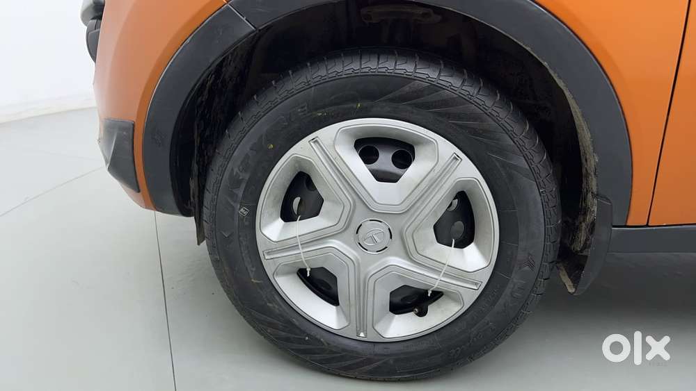 Tata Nexon 1.5 Revotorq Xma Amt (s), 2019, Petrol