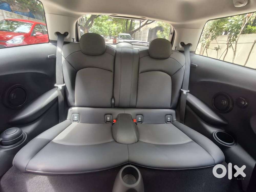 Mini Cooper 3 Door John Works, 2017, Petrol