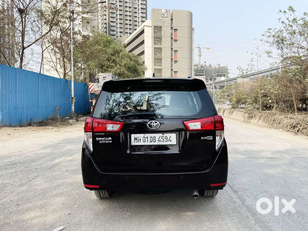 Toyota Innova Crysta