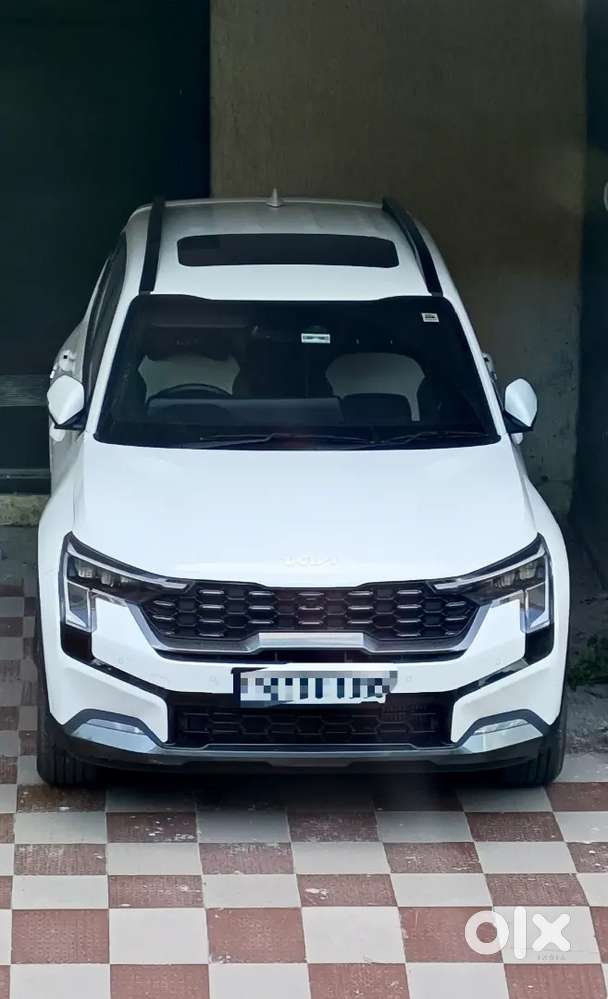 White Kia Sonet 2024 Petrol Well Maintained Fancy Number
