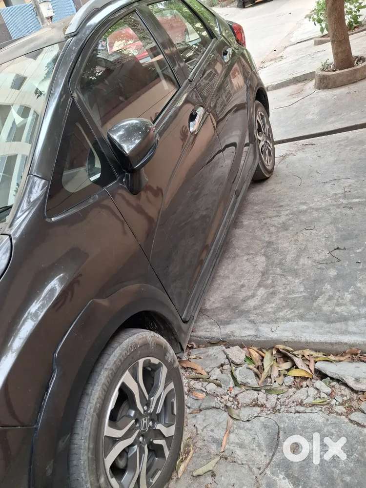 Sunroof Top End Well-maintained ,good Condition