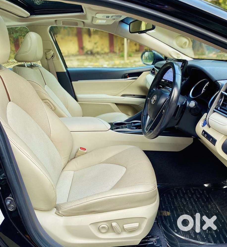 Toyota Camry Hybrid, 2021, Petrol