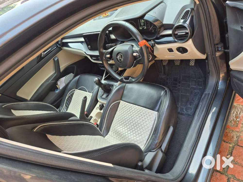 Skoda Slavia 1.0 Petrol 2023