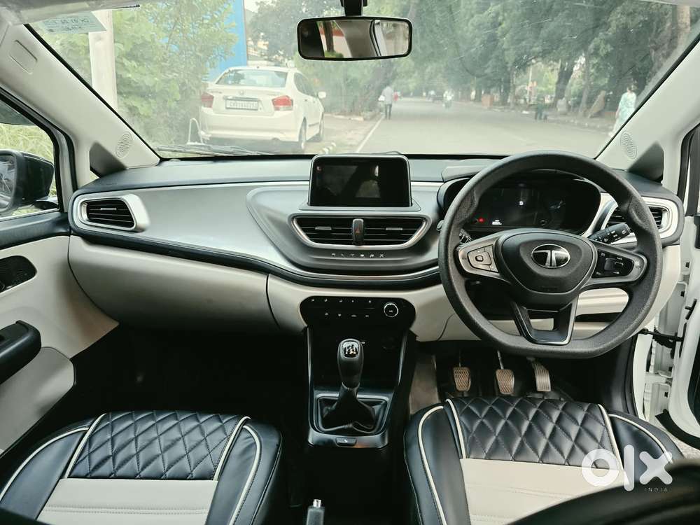 Tata Altroz Xm Plus Petrol, 2025, Petrol