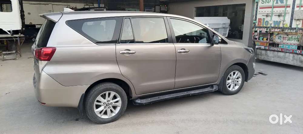 Toyota Innova Crysta 2.5 Diesel 2018 Manual