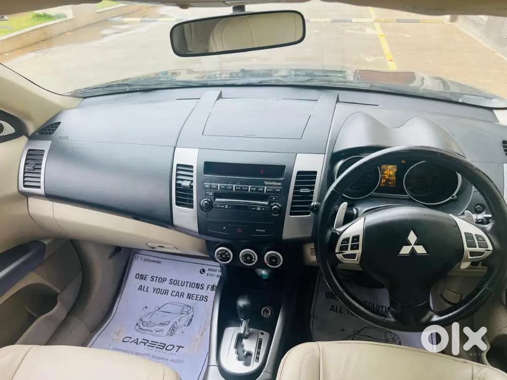 Mitsubishi Outlander Petrol Automatic