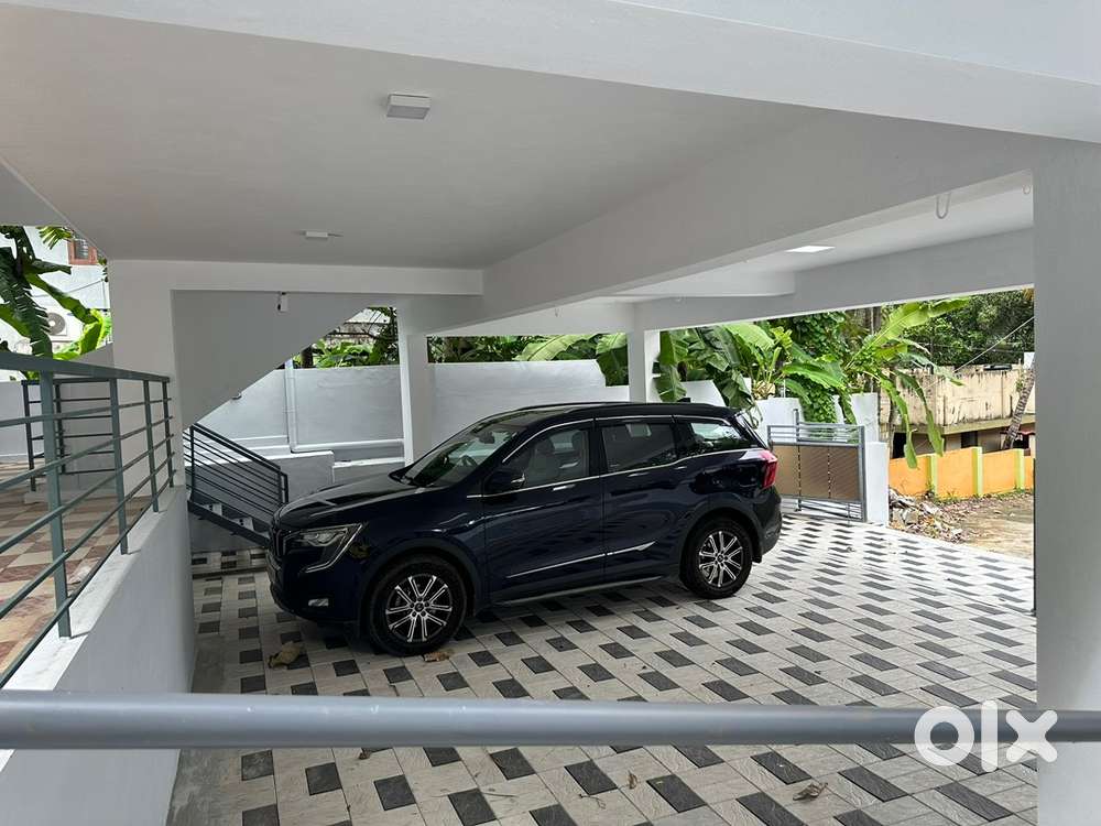 Xuv700 2022 Ax7l At Diesel 27000 Km Driven