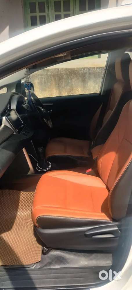 Toyota Innova Crysta 2.4 2023