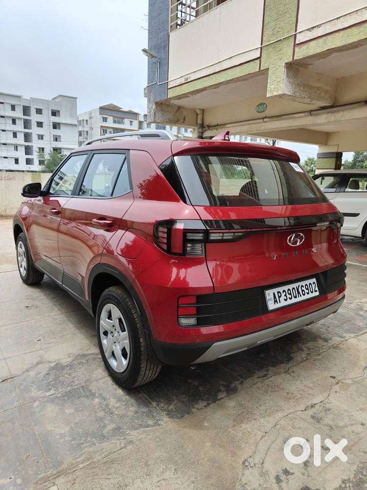 Hyundai Venue 1.2 S (o), 2022, Petrol