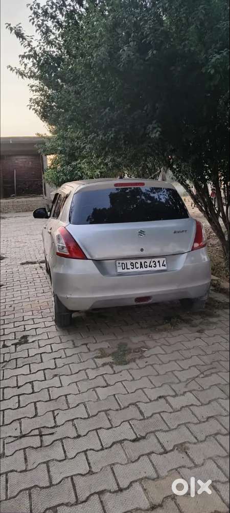 Maruti Suzuki Swift 2013 Cng