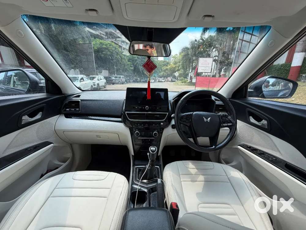 Mahindra Xuv 3xo Ax5 Ds Mt, 2026, Diesel