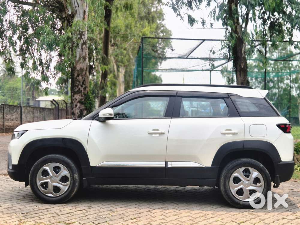 Maruti Suzuki Brezza 1.5 Vxi Smart Hybrid, 2024, Petrol
